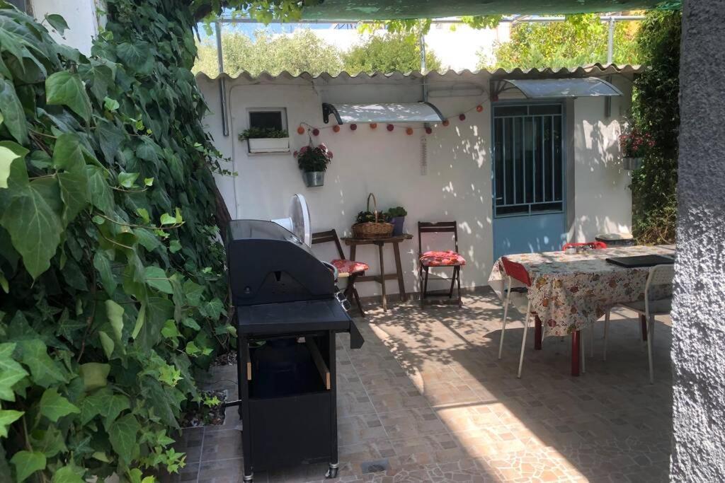 Ανακαινισμενη Μονοκατοικια 125 Τμ Στο Κεντρο Με Κηπο Villa Missolonghi Luaran gambar